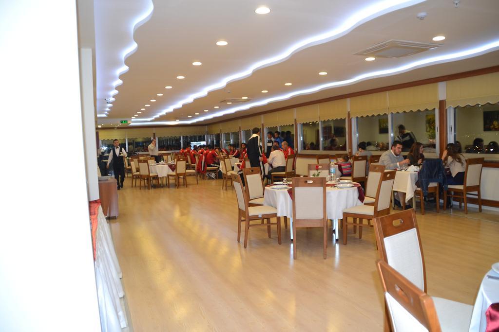 Palmcity Hotel Turgutlu Zewnętrze zdjęcie